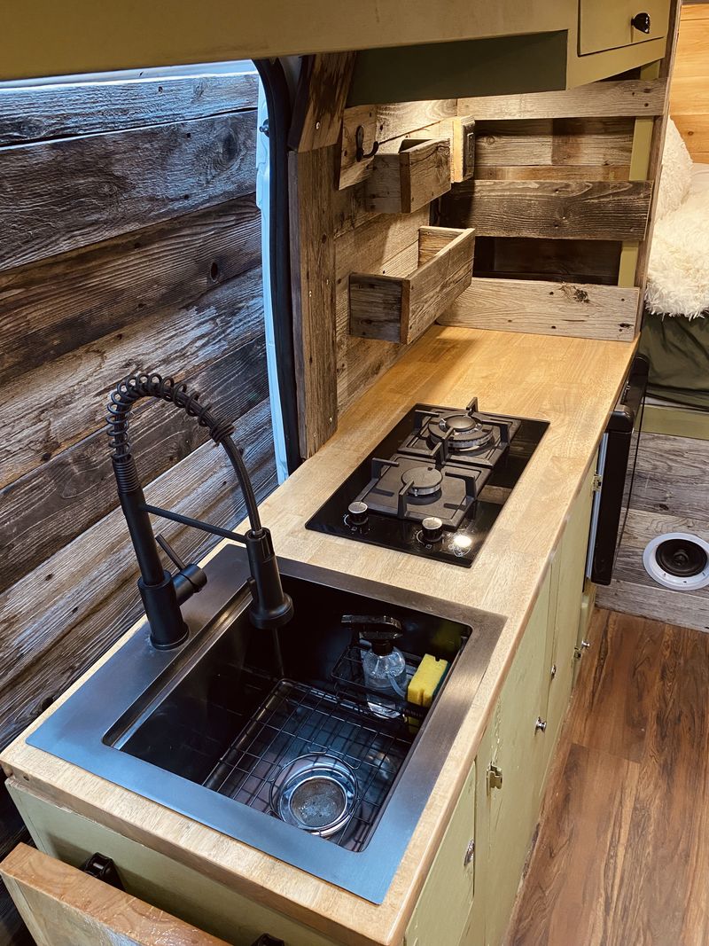 Picture 3/20 of a 2020 RAM Promaster 2500 - Mountain Cabin for sale in Salt Lake City, Utah