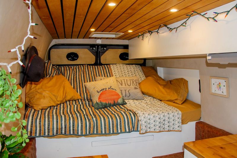 Picture 3/20 of a Luxury Dodge Promaster 2500 Off Grid/Stealth Ready for sale in Eagle, Colorado
