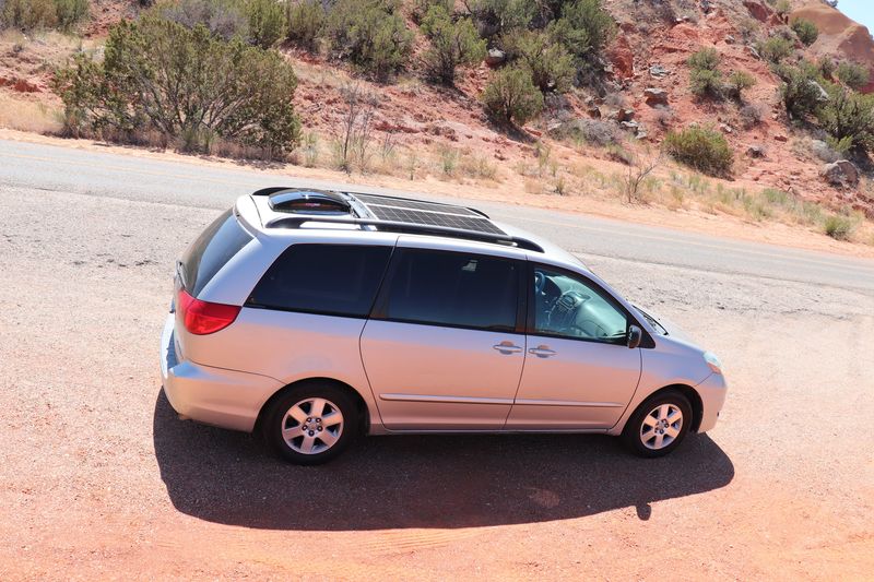 Picture 2/44 of a 2006 Toyota Sienna LE for sale in Fort Worth, Texas