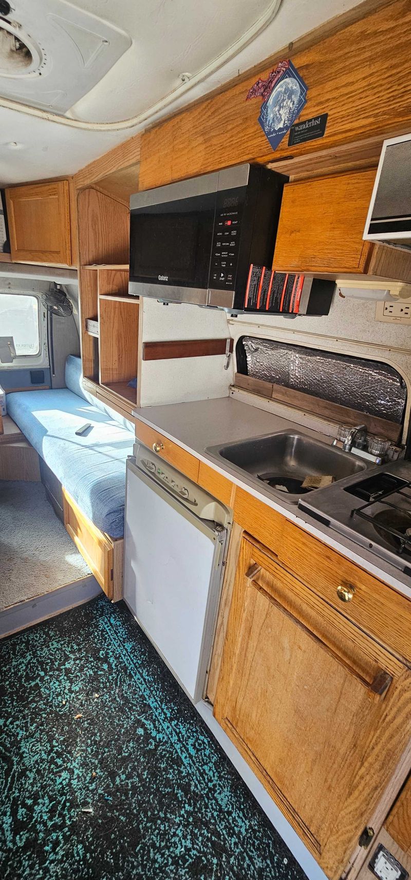 Picture 5/10 of a 2001 Dodge Roadtrek Popular 190 for sale in Denver, Colorado