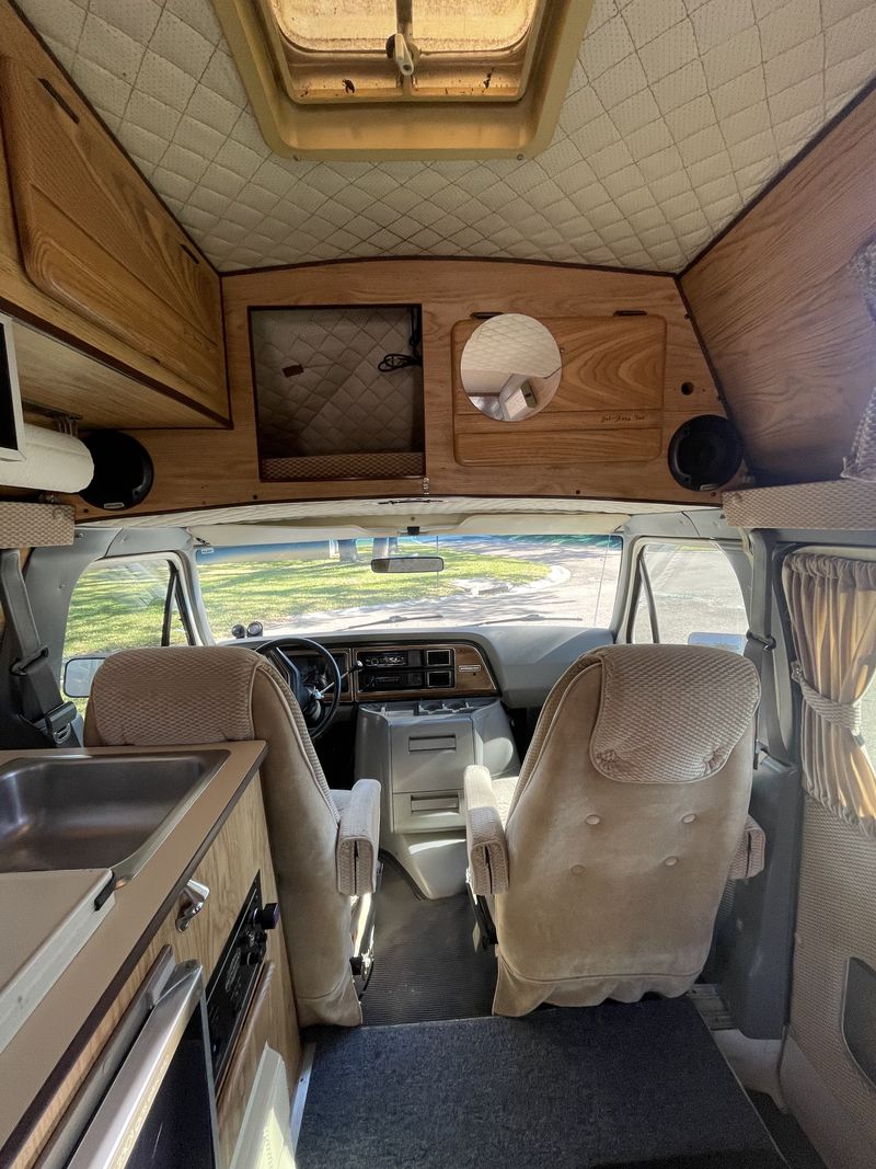 Picture 3/11 of a Classic Ford Getaway Van w/ new engine and rebuilt tranny for sale in Saint Petersburg, Florida