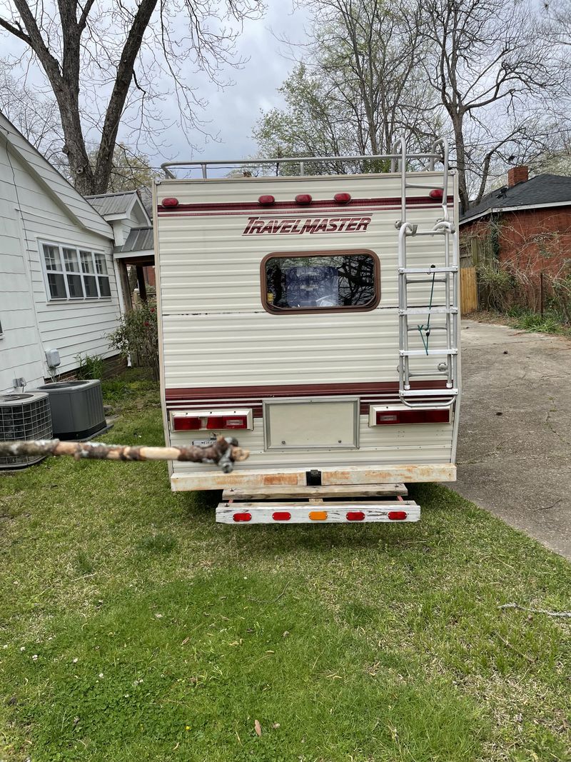 Picture 3/5 of a 1986 Toyota Travelmaster for sale in Gadsden, Alabama