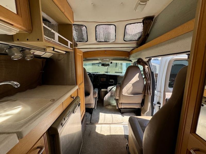 Picture 4/30 of a 2006 Roadtrek 170 Popular - Road Trip Ready! Price Reduced! for sale in Centerville, Massachusetts