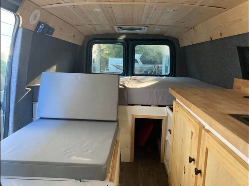 Picture 3/10 of a Ford E350 Econoline Quigley 4x4 Conversion for sale in Bishop, California