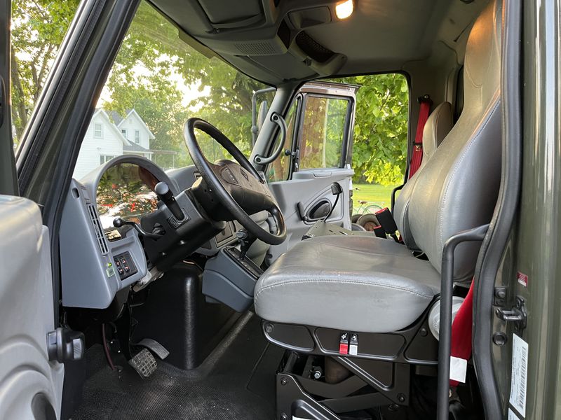 Picture 4/26 of a 2005 International Ultimate Camper for sale in Imlay City, Michigan