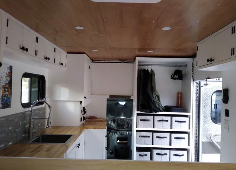 Picture 4/13 of a 2003 Ford E-350 Ambulance Conversion – 7.3L Diesel for sale in Richmond, California