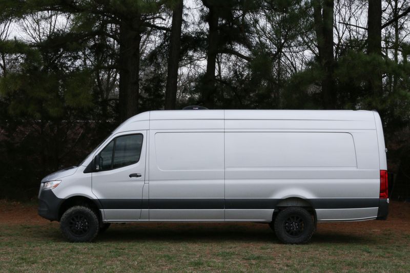 Picture 5/13 of a 2021 Mercedes Sprinter 170 extended 4x4 for sale in Fayetteville, Arkansas