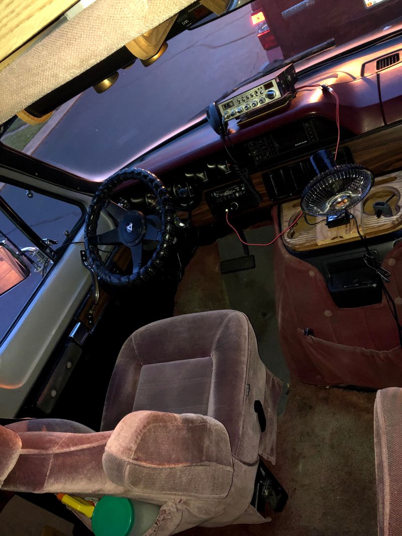 Picture 4/7 of a 1989 Dodge Xtravan for sale in Cincinnati, Ohio