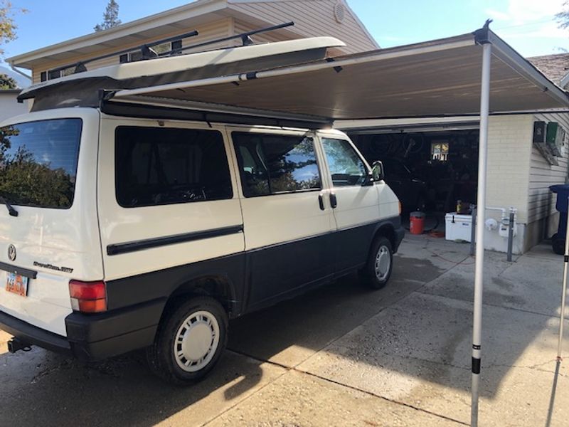 Picture 5/10 of a 1993 VW Wesfalia Eurovan Weekender for sale in Salt Lake City, Utah