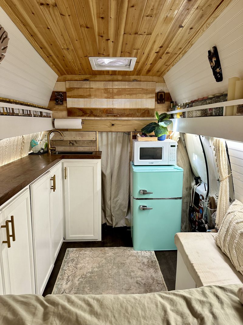Picture 1/14 of a High Top 2010 Ford Econoline Extended  for sale in Bend, Oregon