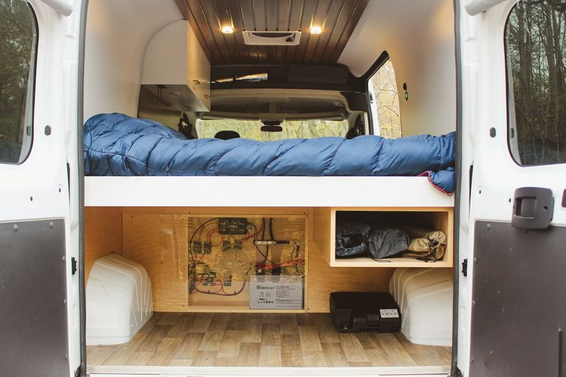 Picture 3/10 of a Luxury Promaster Campervan for sale in Cincinnati, Ohio