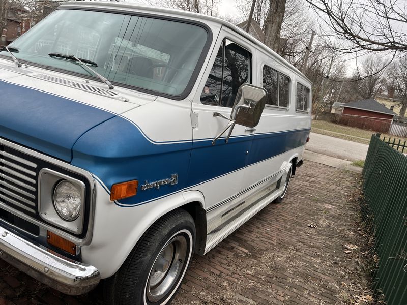 Picture 2/20 of a 1976 chevyvan-20 for sale in Terre Haute, Indiana