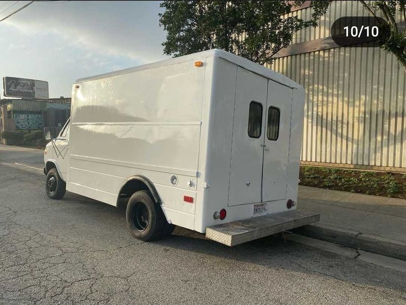Picture 3/8 of a 1979 Chevy G30 Box truck off grid for sale in Highland, California