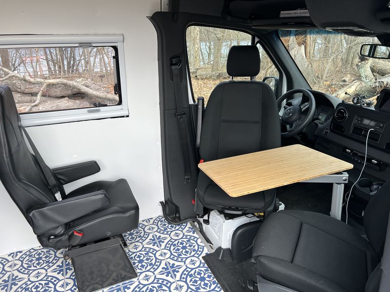 Sprinter van captain seats best sale for sale