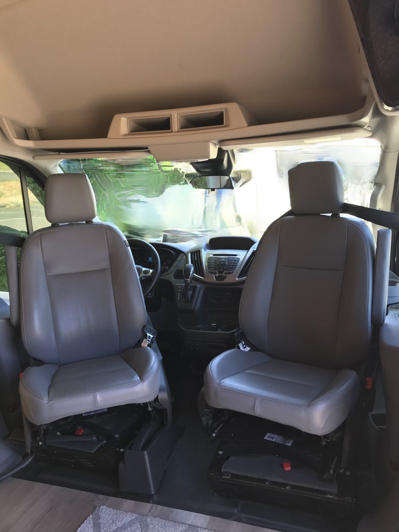 Picture 6/10 of a 2018 Ford Transit Van for sale in Puyallup, Washington