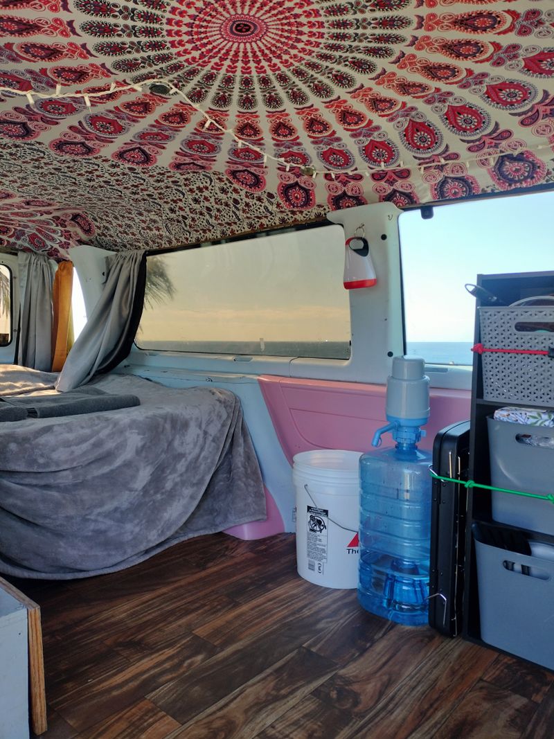Picture 5/18 of a 1999 ford e350 xl cozy camper for sale in Pahoa, Hawaii