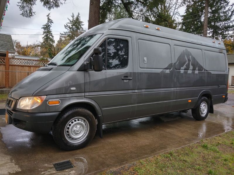 Picture 1/44 of a 2006 Dodge Sprinter Custom Camper  for sale in Portland, Oregon