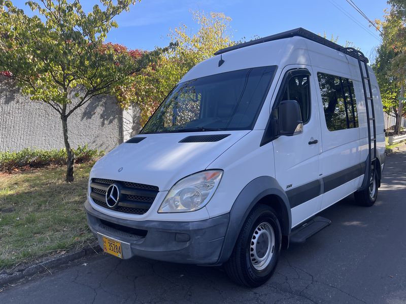 Picture 4/24 of a 2013 Mercedes Benz 2500 High-Roof Sprinter Van (Diesel) for sale in Portland, Oregon