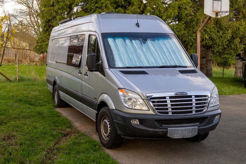 Picture 1/10 of a Freightliner (Mercedes) Sprinter 2500 Conversion for sale in Seattle, Washington