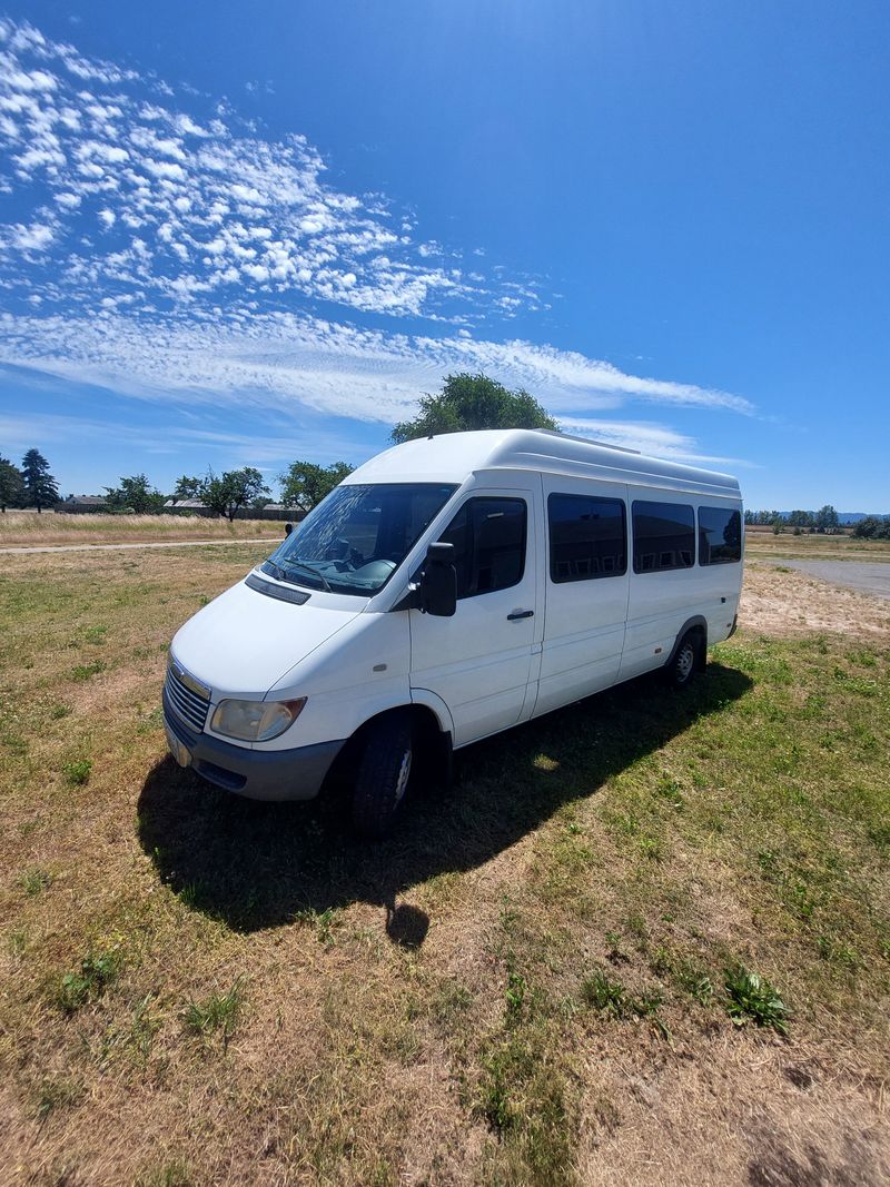 Picture 2/45 of a 2005 Freightliner Sprinter (with internet) for sale in Vancouver, Washington