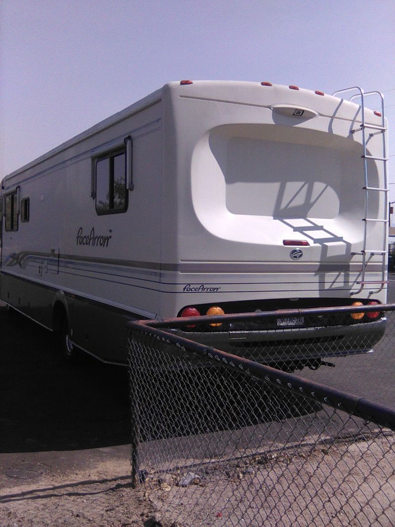 Picture 1/27 of a 1995 peace arrow motorhome for sale in Ridgecrest, California