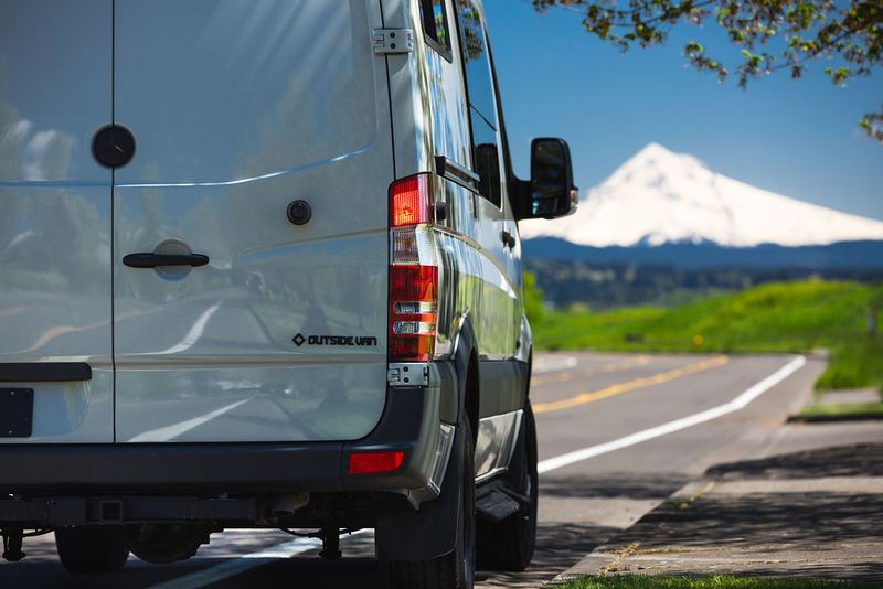 Picture 1/28 of a 2018 Mercedes Sprinter Conversion Van for sale in Eugene, Oregon