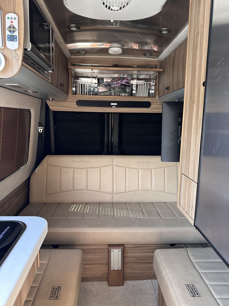 Picture 5/11 of a 2022 Airstream Interstate 19 Tommy Bahama Edition for sale in Las Vegas, Nevada