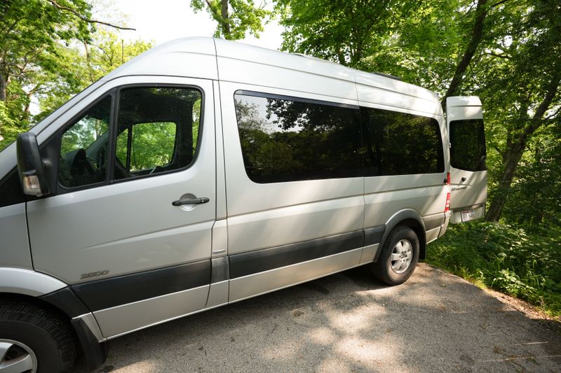 Picture 3/11 of a 2011 Mercedes Sprinter Campervan for sale in Verona, Wisconsin