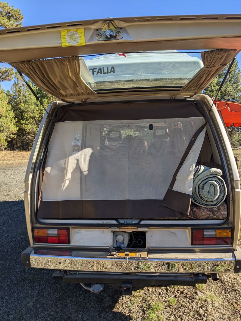 Picture 5/31 of a 1986 Westfalia Camper Van 2,000 miles on rebuilt engine for sale in Bend, Oregon