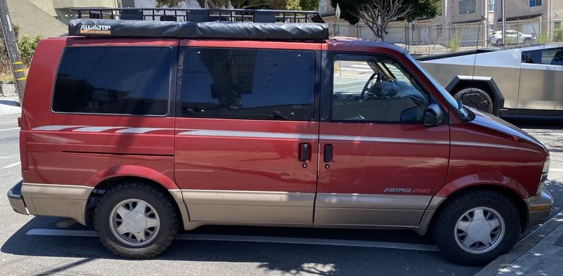 Picture 2/17 of a 1999 Chevy Astro AWD Campervan – Ready to Roll! for sale in San Francisco, California
