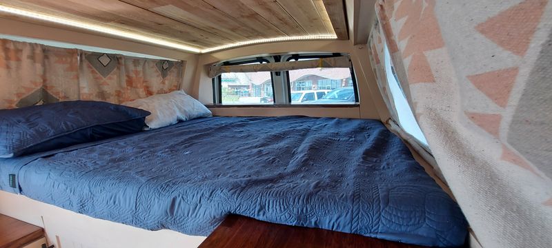 Picture 5/19 of a 2001 Chevy Express 3500 Campervan for sale in Saint Charles, Missouri