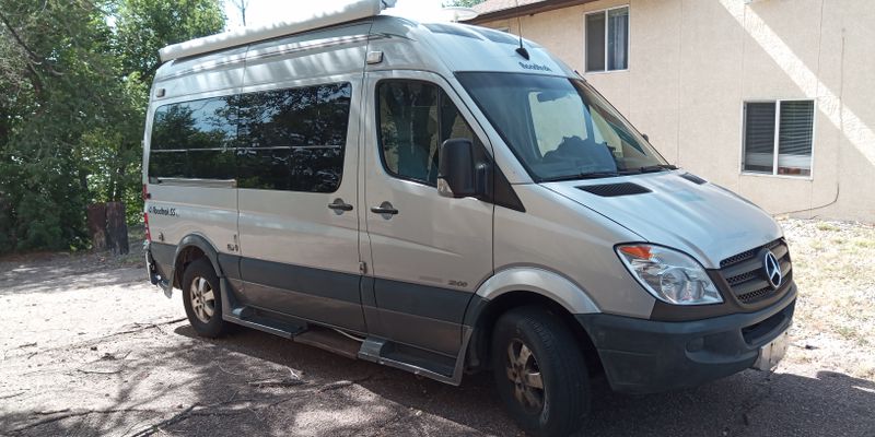 Picture 5/8 of a 2008 Roadtrek SS Agile for sale in Colorado Springs, Colorado