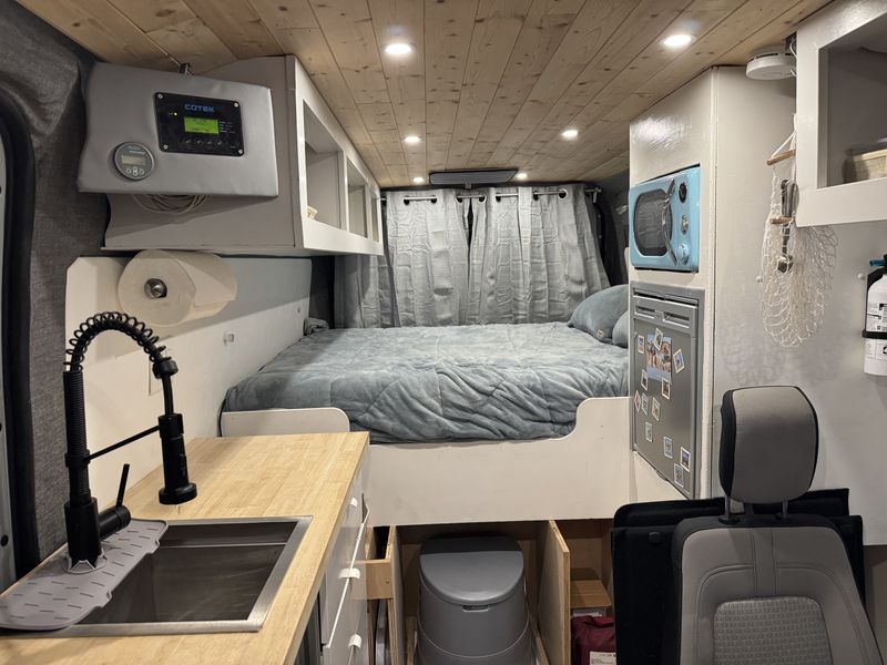 Picture 5/9 of a 2018 RAM PROMASTER 3500 Extended Converted Van for sale in Seattle, Washington