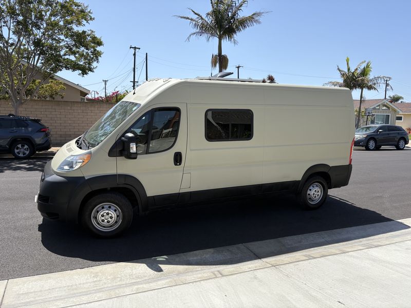 Picture 2/21 of a 2019 Ram Promaster 2500 Camper Van for sale in Huntington Beach, California