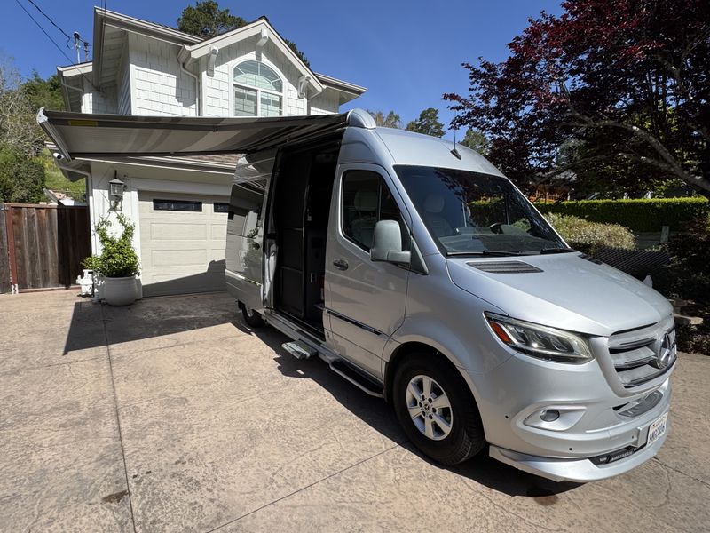 Picture 2/16 of a 2020 Sprinter Airstream Interstate 19 for sale in Santa Cruz, California