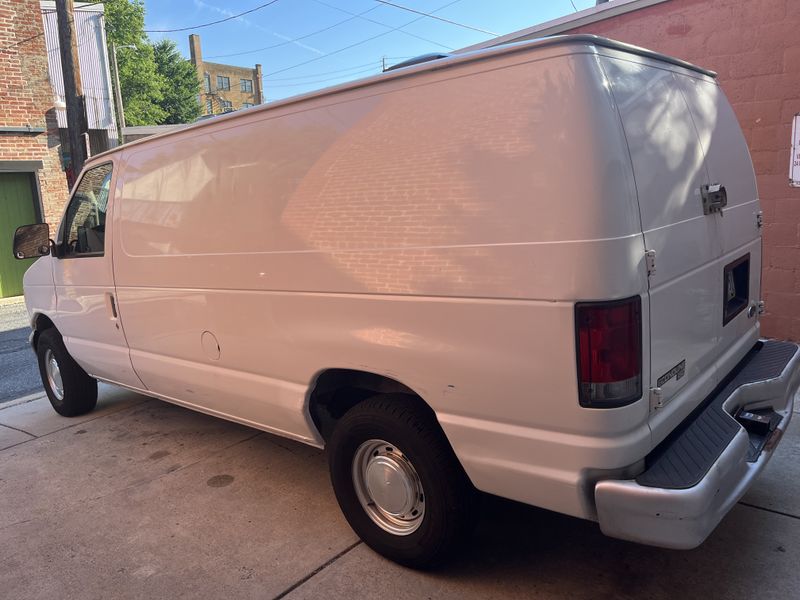 Picture 2/42 of a 1998 Ford E-150 Camper Van for sale in Lancaster, Pennsylvania