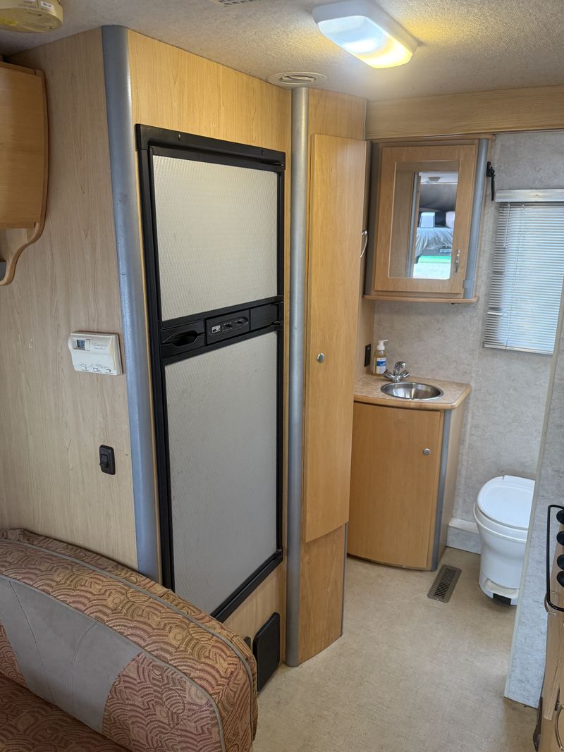 Picture 4/16 of a 2006 Winnebago view 23j for sale in San Diego, California