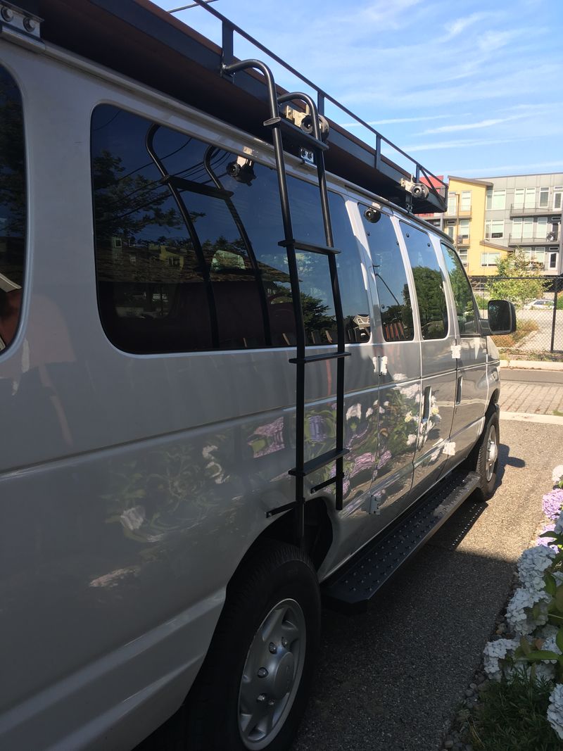 Picture 2/30 of a 2008 Ford E-350 XLT  for sale in Tacoma, Washington