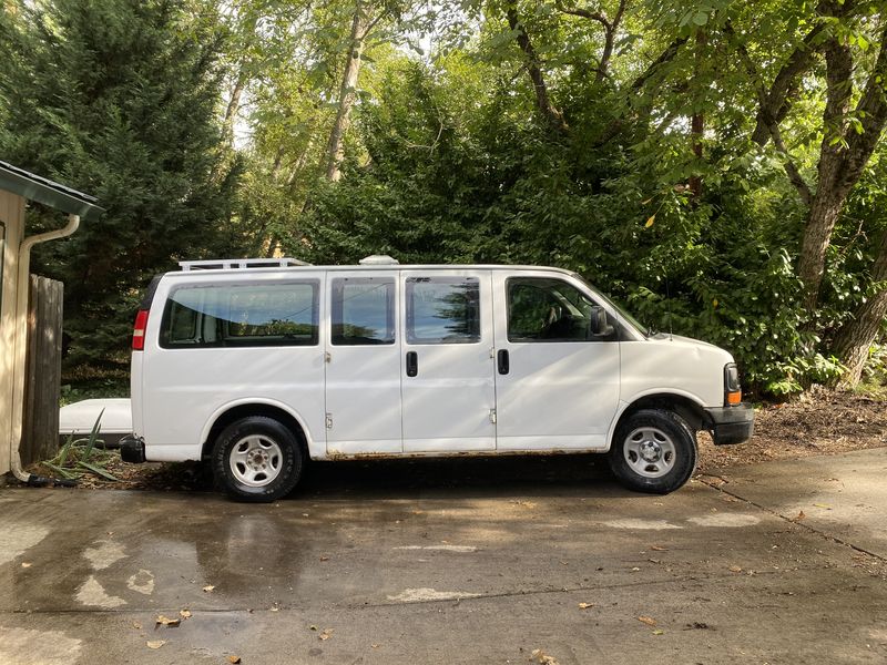 Picture 2/34 of a 2006 Chevy Express Campervan for sale in Talent, Oregon