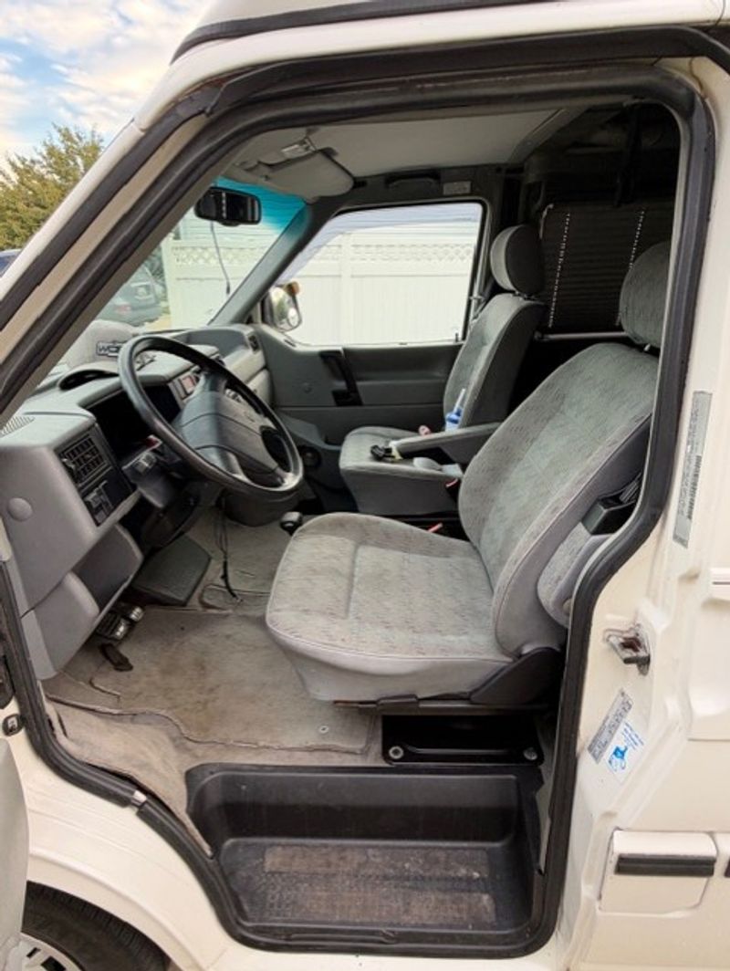 Camper Van For Sale: White 1995 Eurovan Camper in Odenton, Maryland