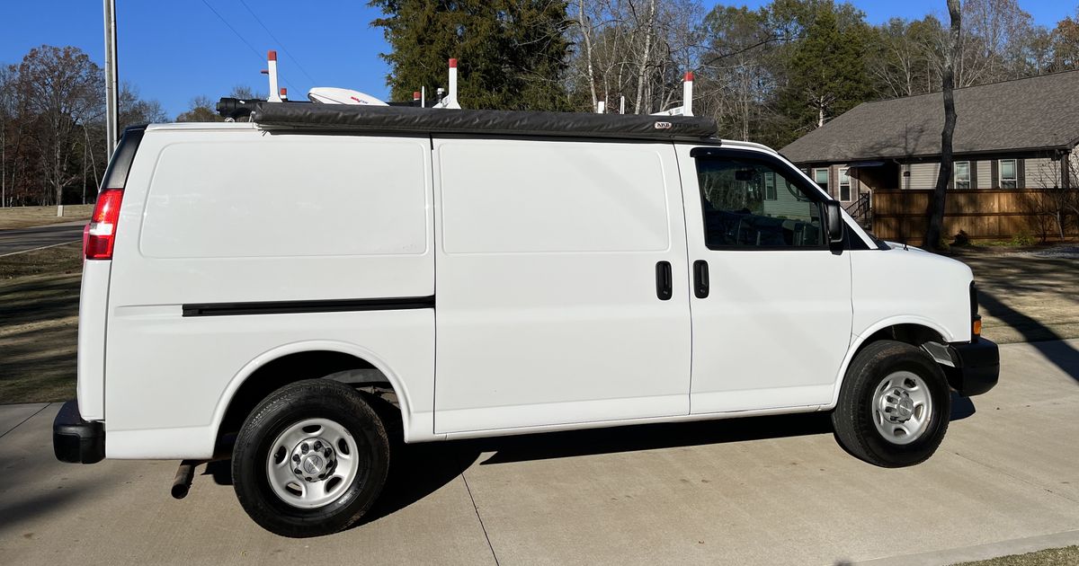 Camper Van For Sale: Basic conversion - Chevy Express 2500 RWD