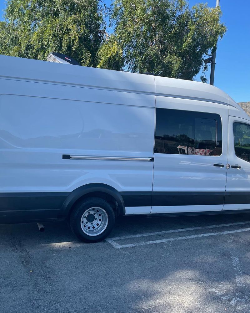 Picture 4/36 of a 2020 Ford Transit 3500 B Class RV for sale in Santa Clarita, California