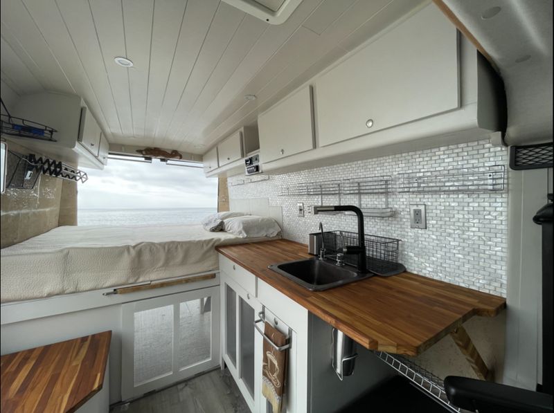 Picture 3/11 of a Camper Van-Ram Promaster 2017 for sale in Auburndale, Florida