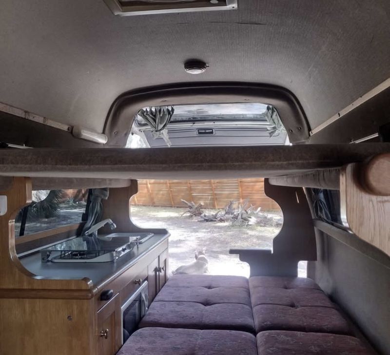 Picture 3/13 of a 1997 Toyota Hiace full time 4wd for sale in Malabar, Florida