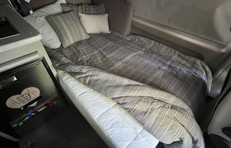 Picture 3/13 of a 2023 Thor Rize 18m for sale in Brooklyn, New York