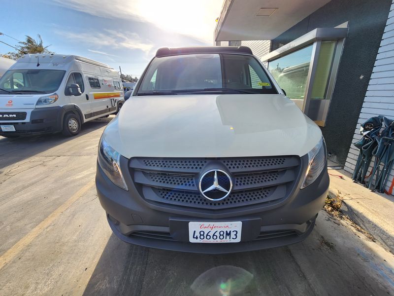 Picture 2/20 of a Mercedes-Benz 2022 Diverge metris cargo for sale in Compton, California