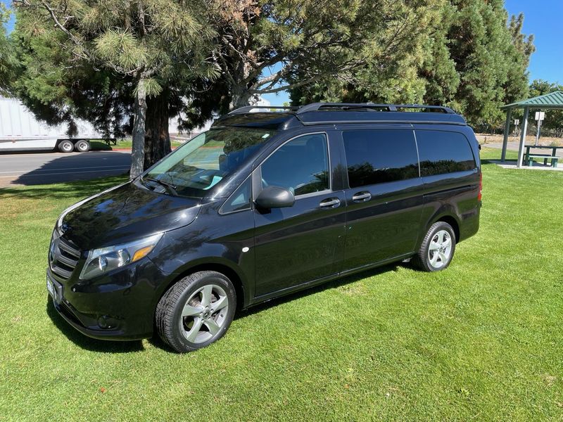 Picture 2/33 of a 2018 Mercedez-Benz Metris Camper for sale in Reno, Nevada