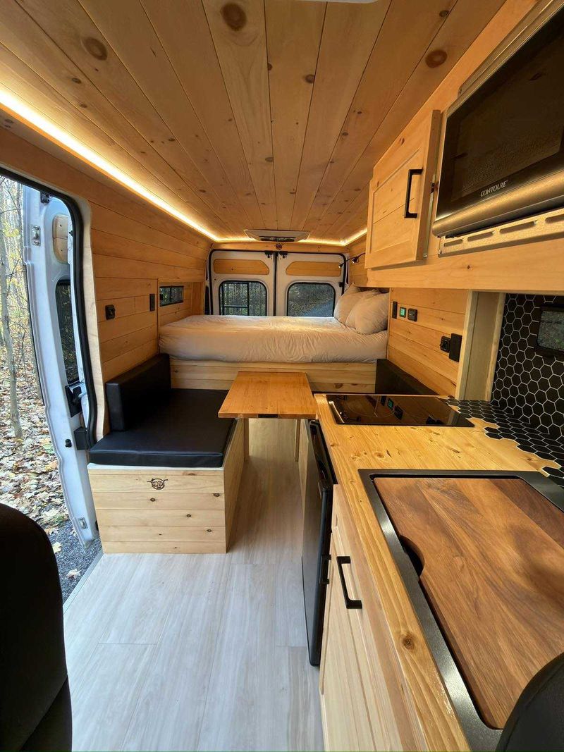 Picture 2/23 of a 2021 Bendi Vans RV Ram 2500 63k Miles for sale in Rochester, New York