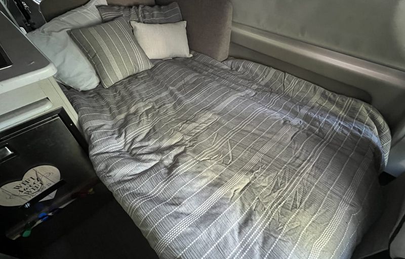 Picture 5/13 of a 2023 Thor Rize 18m for sale in Brooklyn, New York