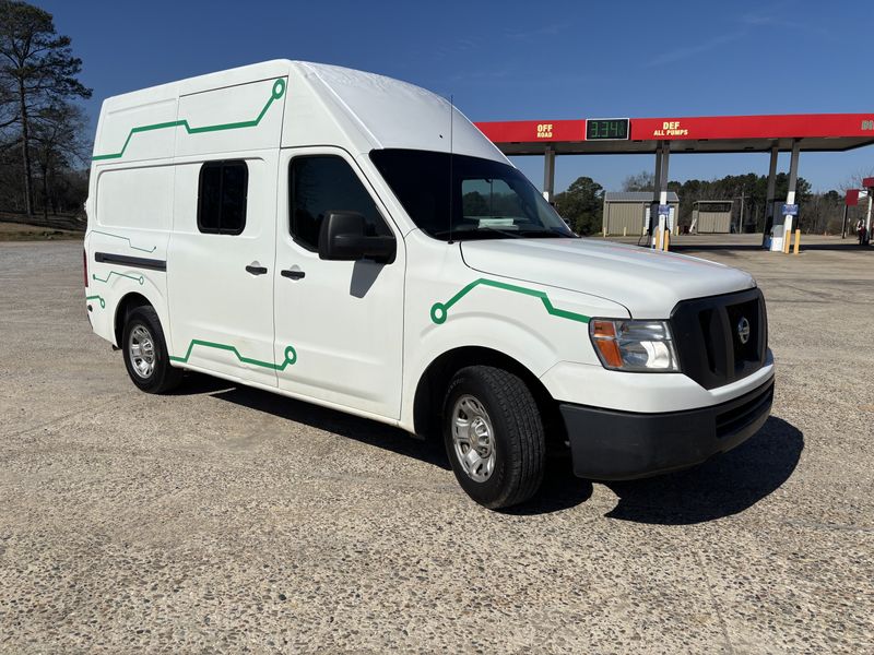 Picture 1/11 of a 2012 Nissan nv2500 for sale in West Monroe, Louisiana